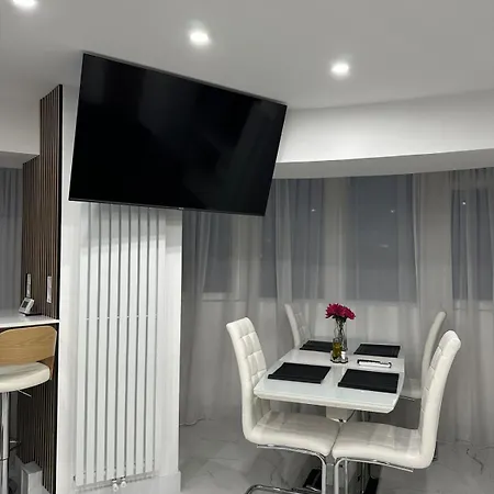 De Lux Ion Mihalache