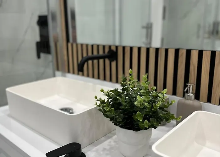 De Lux Ion Mihalache * Bukarest